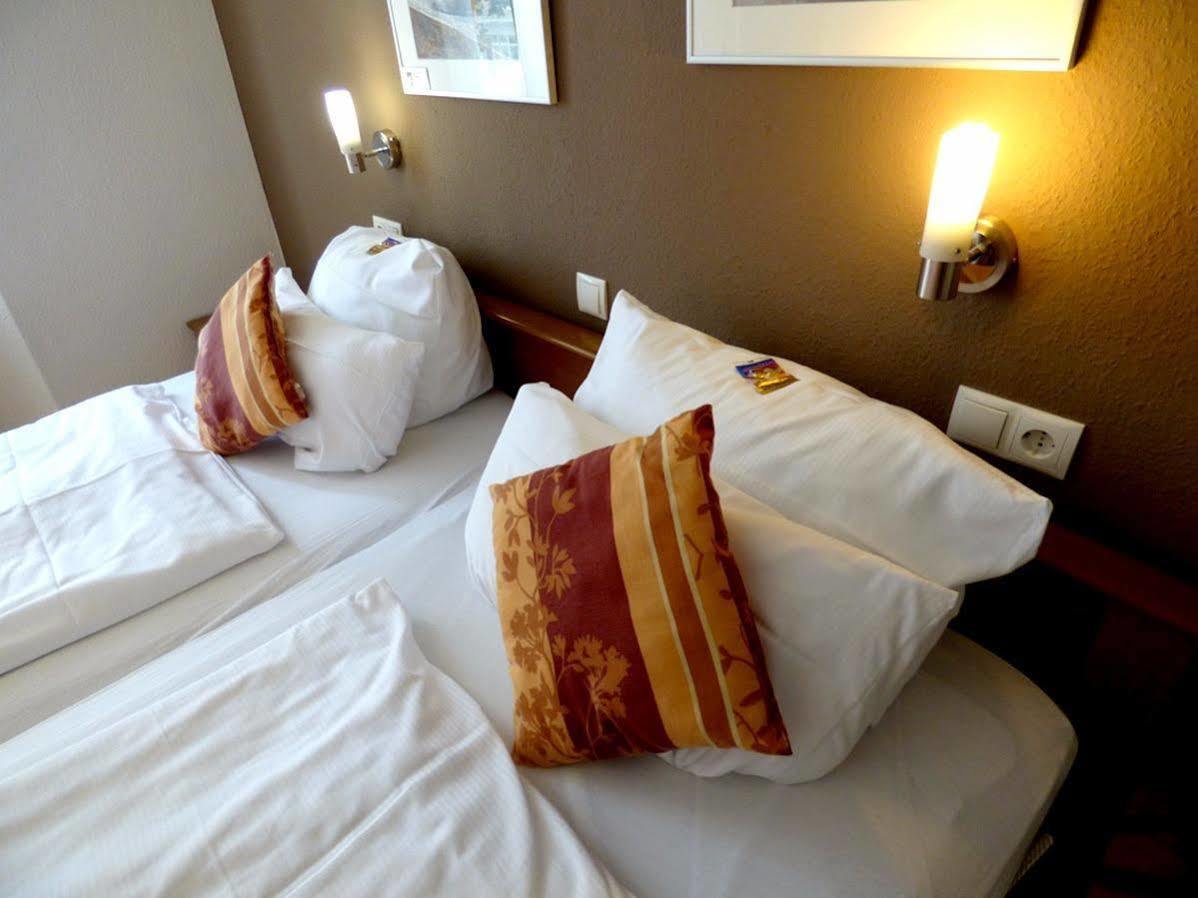 Hotel Art Inn Ντίνσλακεν Εξωτερικό φωτογραφία