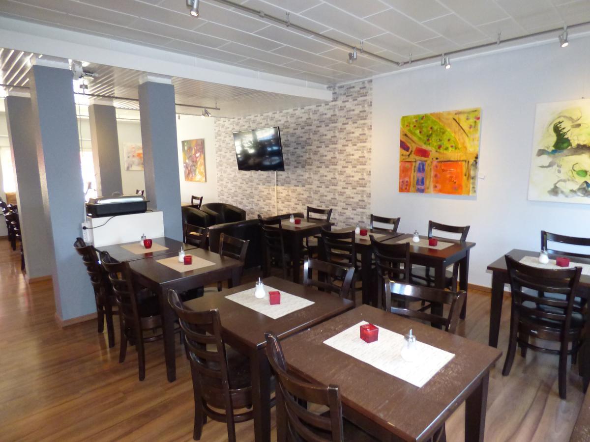 Hotel Art Inn Ντίνσλακεν Εξωτερικό φωτογραφία