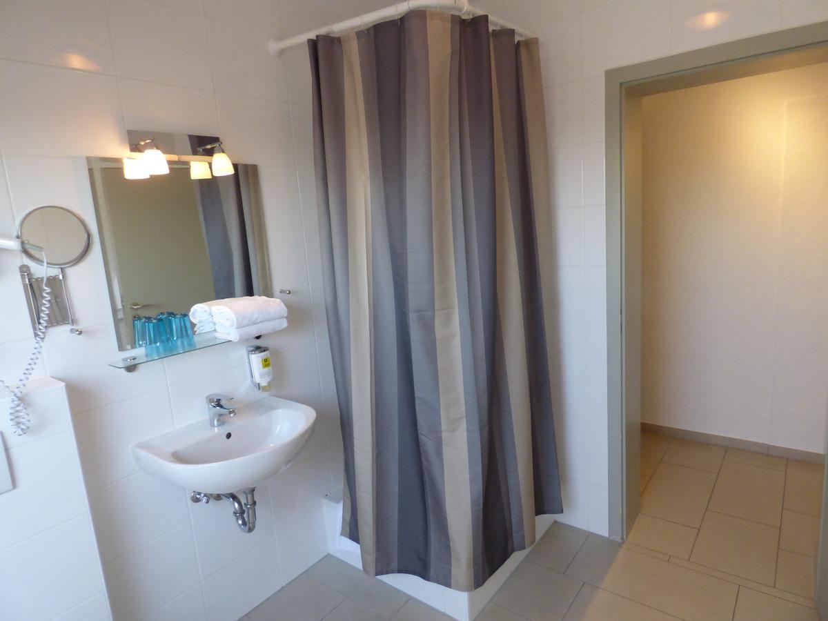 Hotel Art Inn Ντίνσλακεν Εξωτερικό φωτογραφία