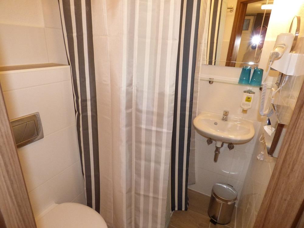 Hotel Art Inn Ντίνσλακεν Εξωτερικό φωτογραφία